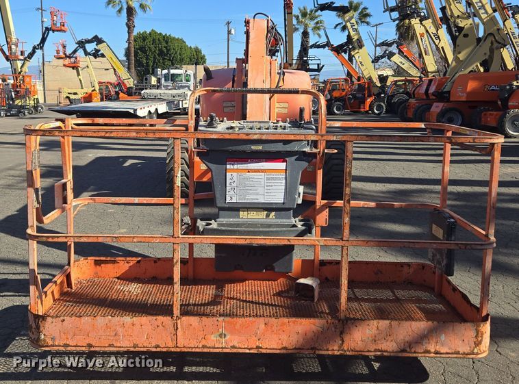image for item ER5165 2011 JLG 600AJ boom lift