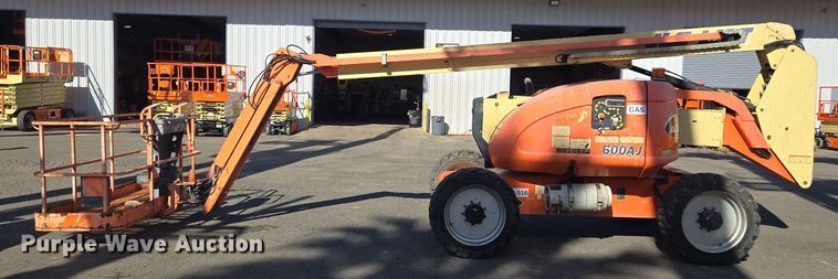 image for item ER5165 2011 JLG 600AJ boom lift