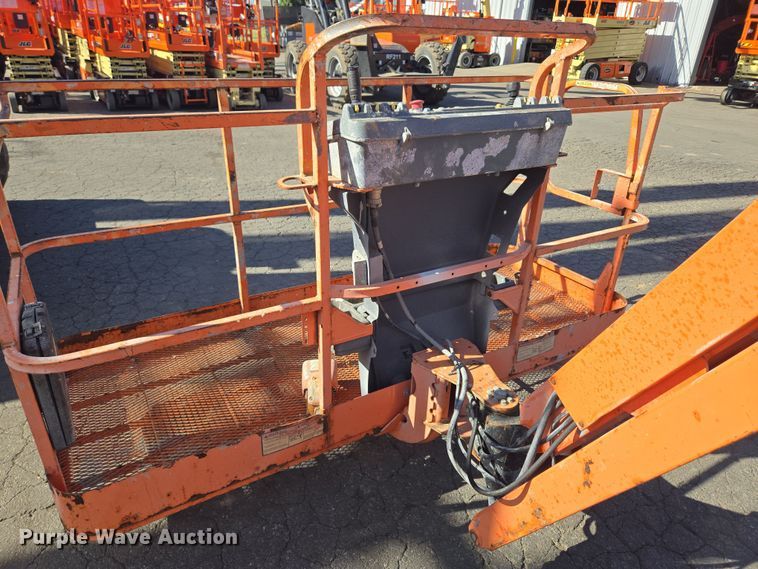image for item ER5165 2011 JLG 600AJ boom lift