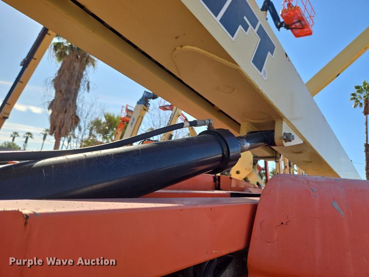 image for item ER5165 2011 JLG 600AJ boom lift