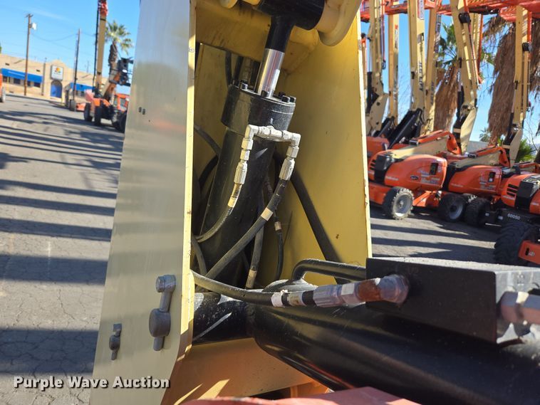 image for item ER5165 2011 JLG 600AJ boom lift