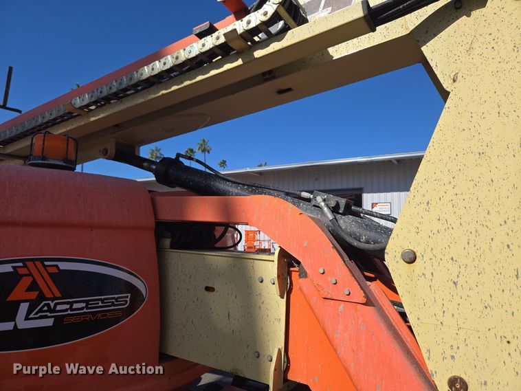 image for item ER5165 2011 JLG 600AJ boom lift