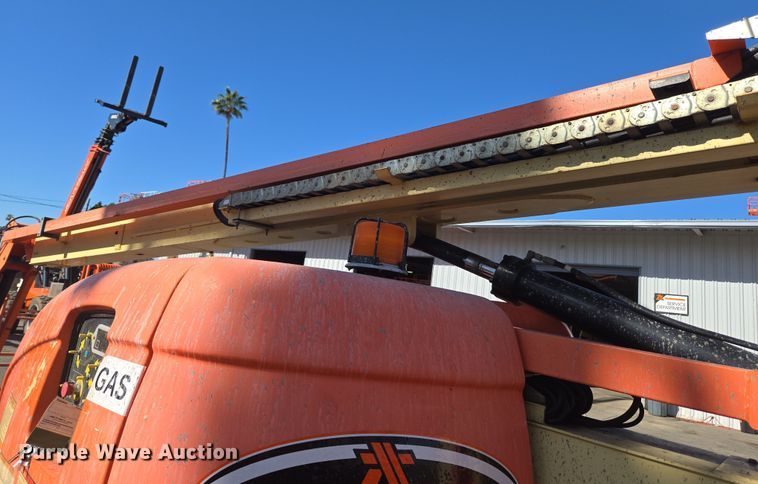 image for item ER5165 2011 JLG 600AJ boom lift