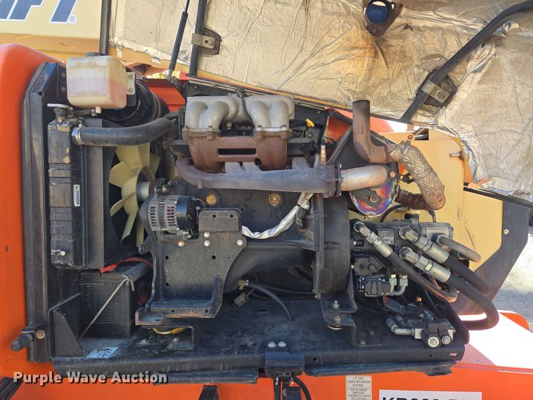 image for item ER5165 2011 JLG 600AJ boom lift