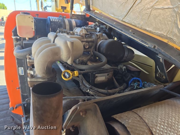 image for item ER5165 2011 JLG 600AJ boom lift