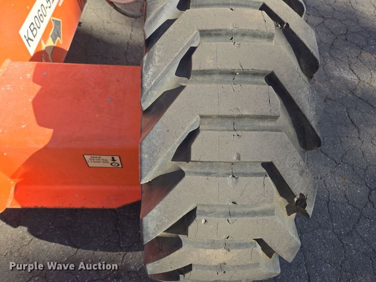 image for item ER5165 2011 JLG 600AJ boom lift