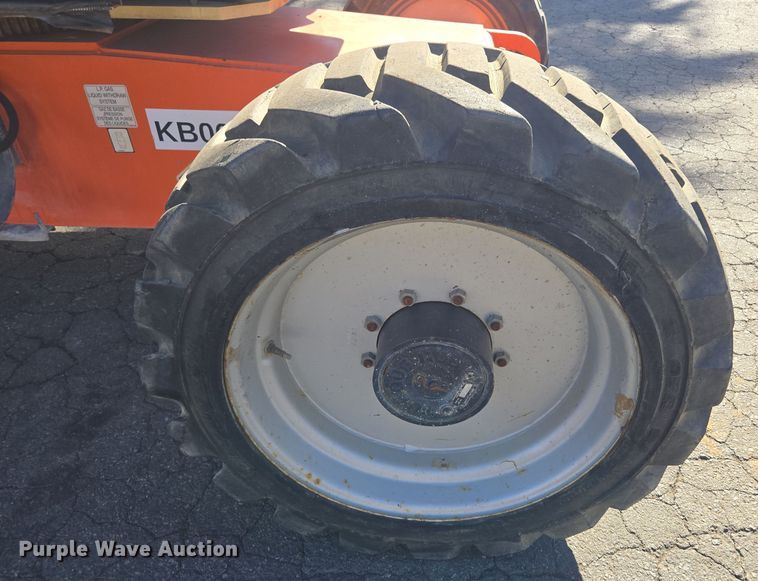 image for item ER5165 2011 JLG 600AJ boom lift