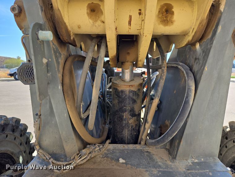 image for item ER5166 2005 JLG G10-55A telehandler