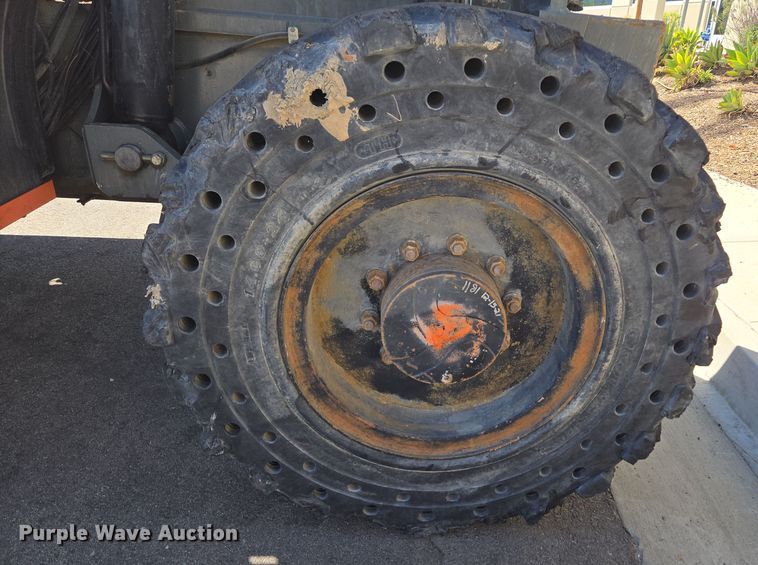 image for item ER5167 2006 JLG G10-55A telehandler