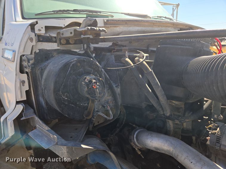 image for item ER5168 1996 Ford F800 water truck