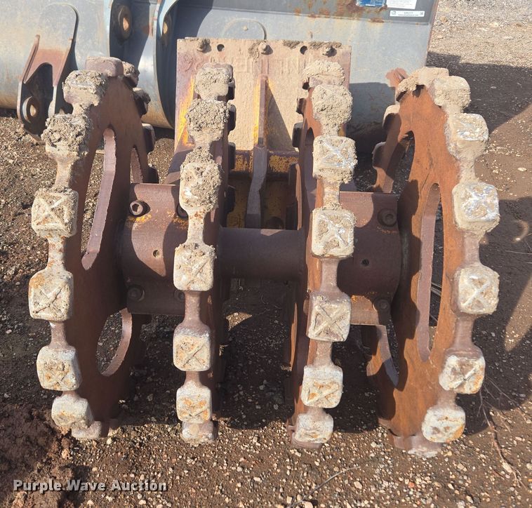 image for item ER5176 Excavator compaction wheel