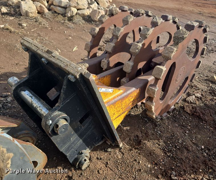 image for item ER5176 Excavator compaction wheel