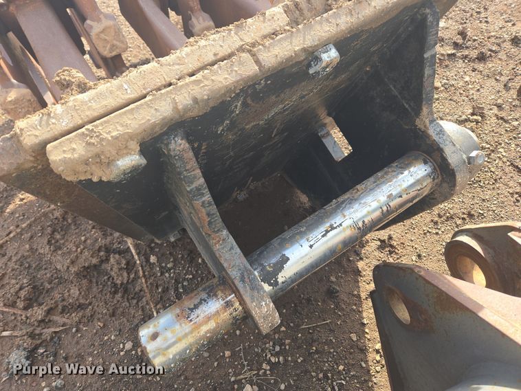 image for item ER5176 Excavator compaction wheel