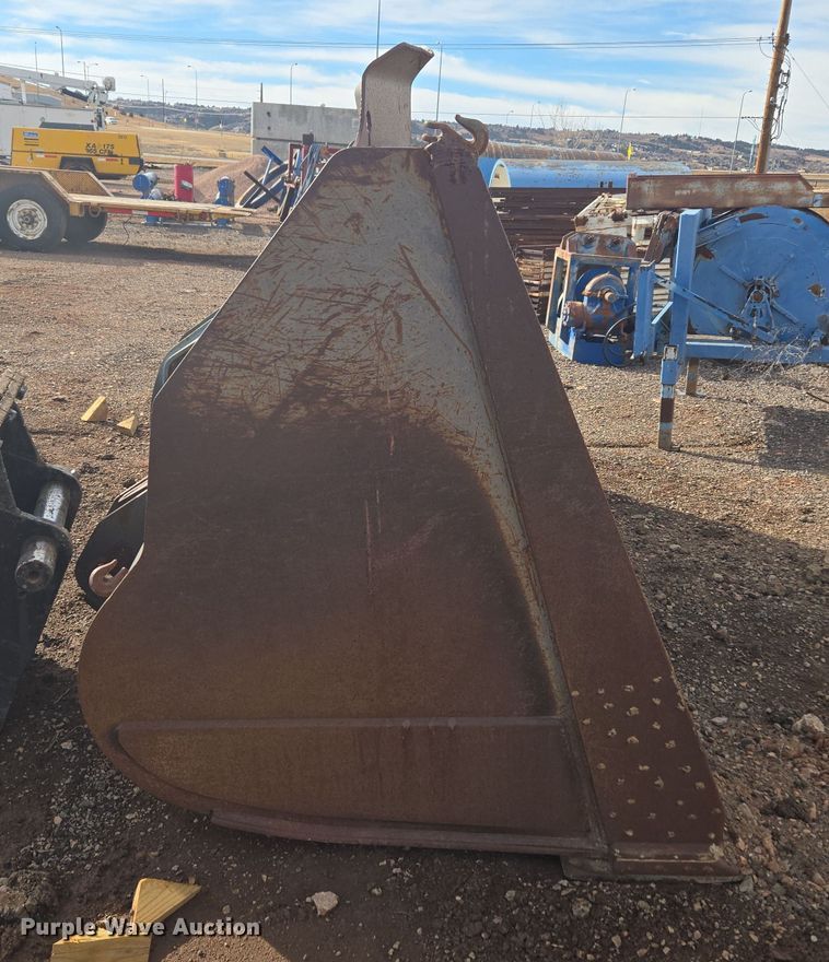 image for item ER5177 Volvo 93884 wheel loader bucket