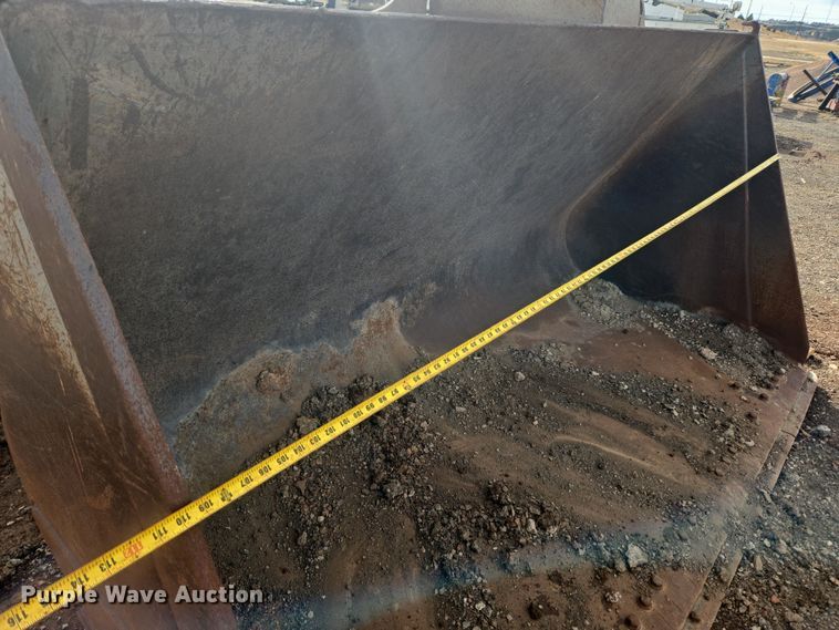 image for item ER5177 Volvo 93884 wheel loader bucket