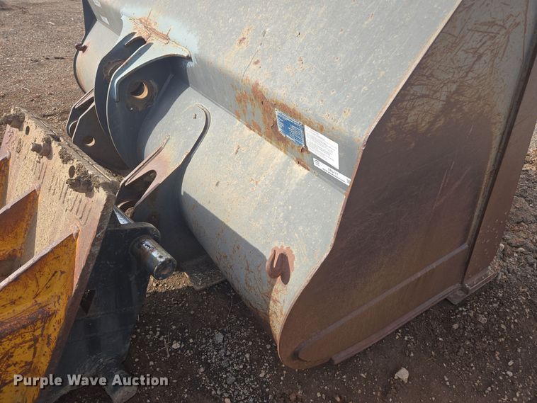 image for item ER5177 Volvo 93884 wheel loader bucket