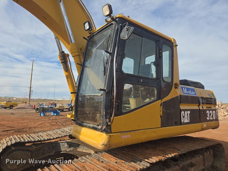 image for item ER5179 1996 Caterpillar 320L excavator