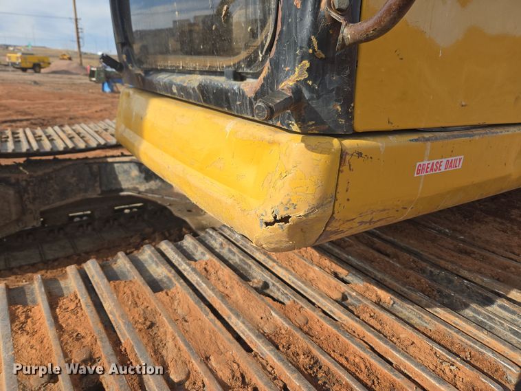 image for item ER5179 1996 Caterpillar 320L excavator