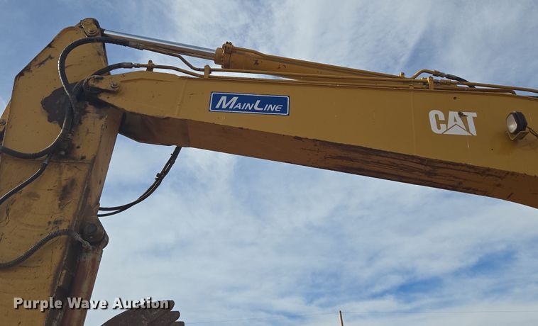 image for item ER5179 1996 Caterpillar 320L excavator