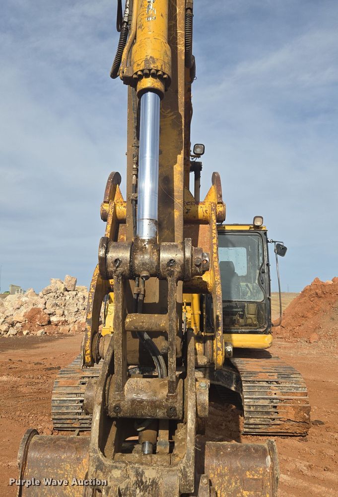 image for item ER5179 1996 Caterpillar 320L excavator