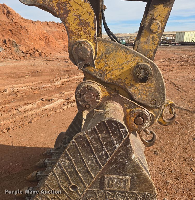 image for item ER5179 1996 Caterpillar 320L excavator