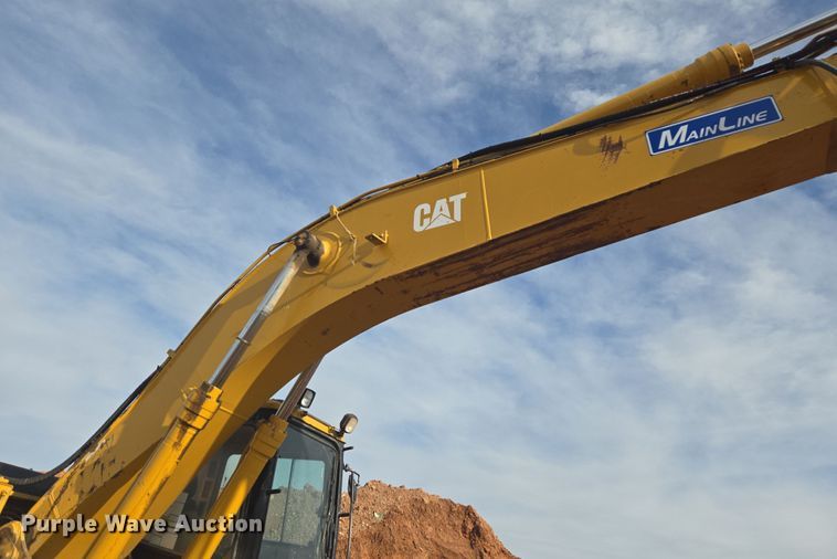 image for item ER5179 1996 Caterpillar 320L excavator