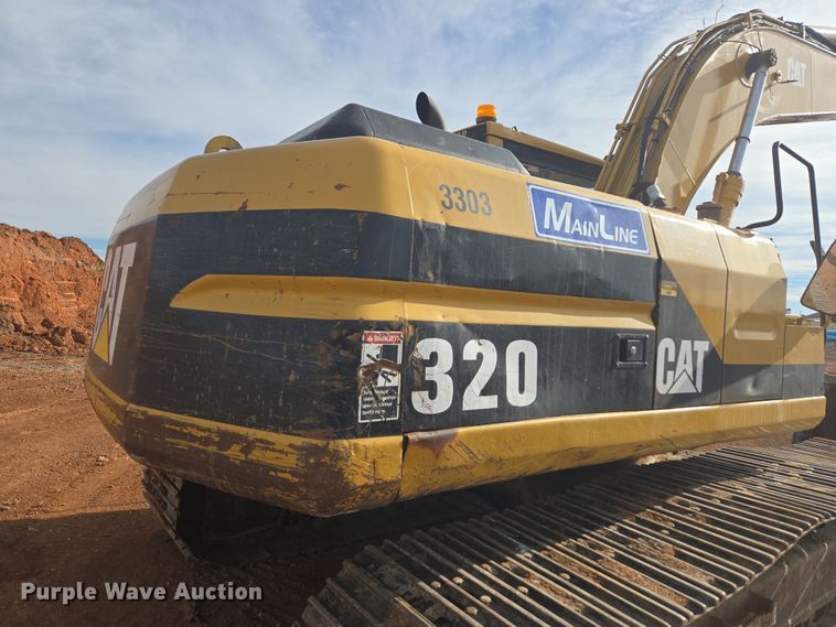 image for item ER5179 1996 Caterpillar 320L excavator