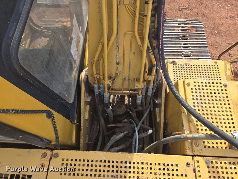 image for item ER5179 1996 Caterpillar 320L excavator