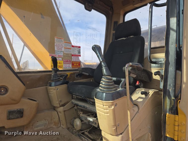 image for item ER5179 1996 Caterpillar 320L excavator