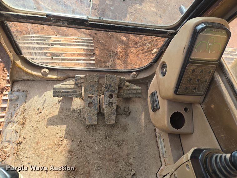 image for item ER5179 1996 Caterpillar 320L excavator