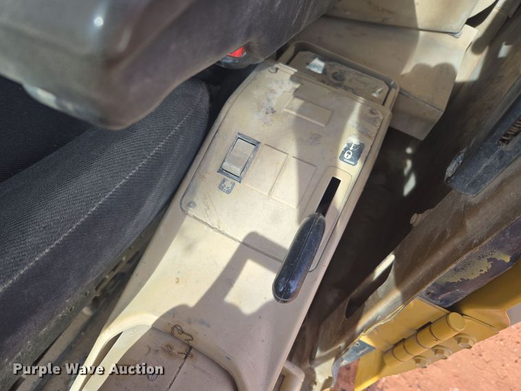 image for item ER5179 1996 Caterpillar 320L excavator