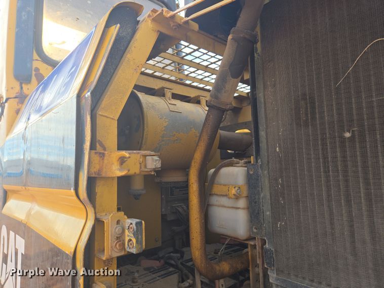 image for item ER5179 1996 Caterpillar 320L excavator