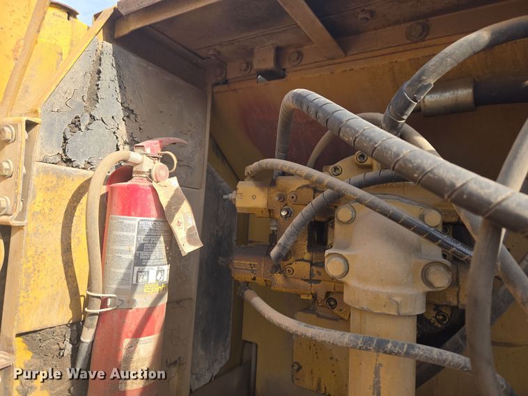 image for item ER5179 1996 Caterpillar 320L excavator