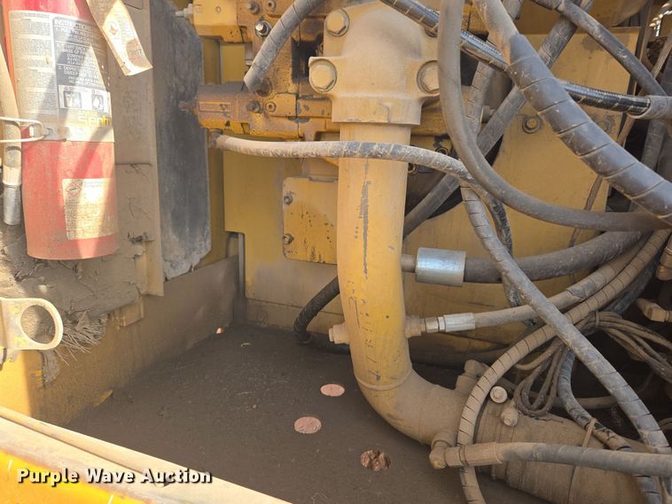 image for item ER5179 1996 Caterpillar 320L excavator