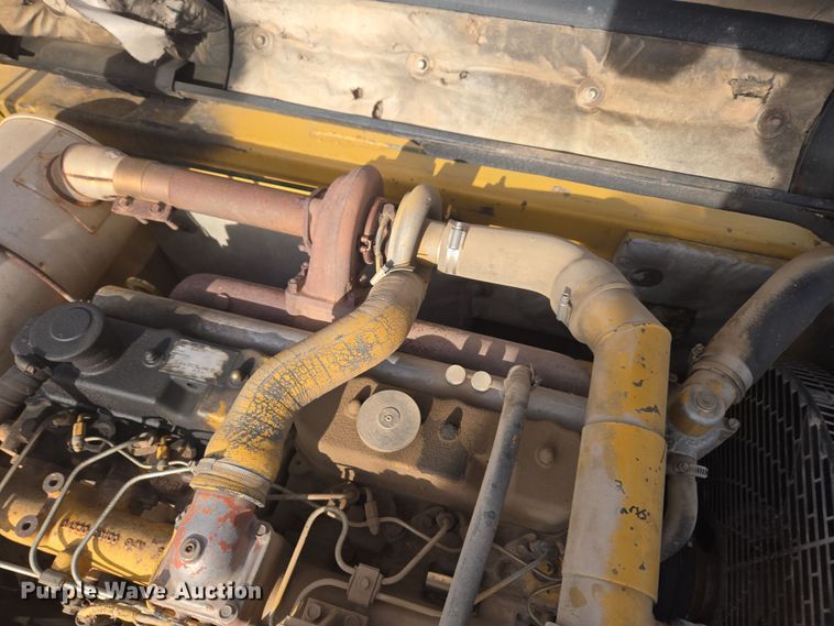 image for item ER5179 1996 Caterpillar 320L excavator