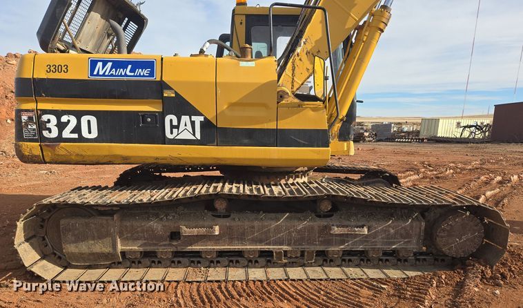 image for item ER5179 1996 Caterpillar 320L excavator