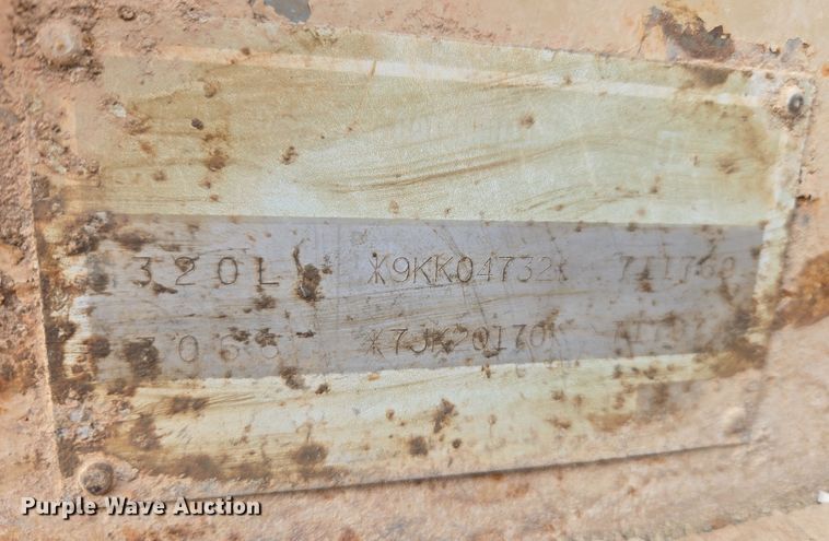 image for item ER5179 1996 Caterpillar 320L excavator