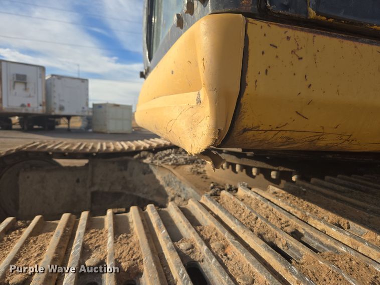 image for item ER5181 1999 Caterpillar 330B L excavator