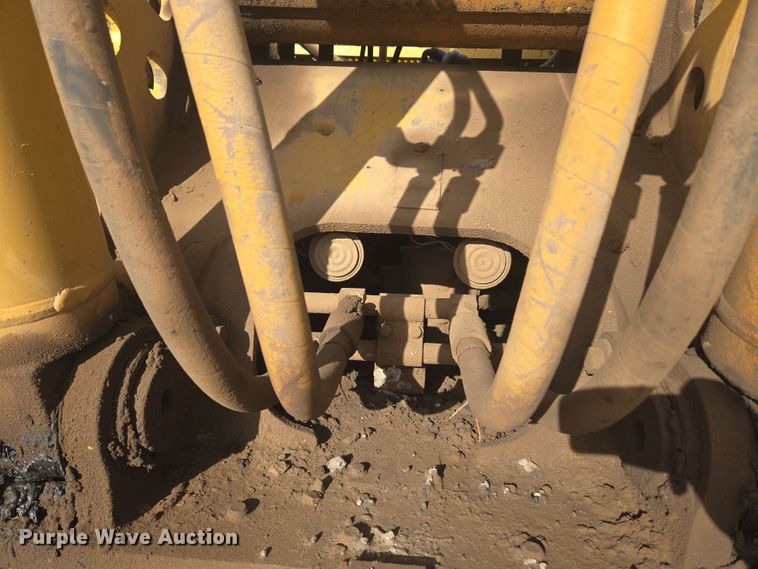 image for item ER5181 1999 Caterpillar 330B L excavator