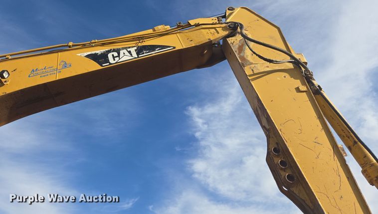 image for item ER5181 1999 Caterpillar 330B L excavator