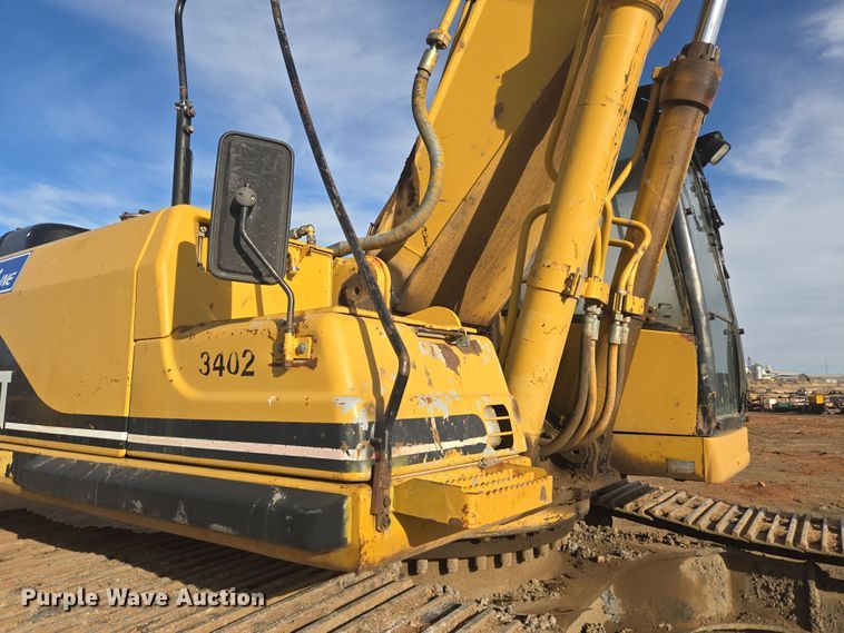 image for item ER5181 1999 Caterpillar 330B L excavator