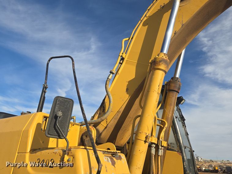 image for item ER5181 1999 Caterpillar 330B L excavator