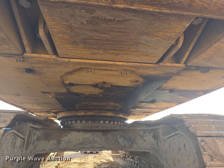 image for item ER5181 1999 Caterpillar 330B L excavator