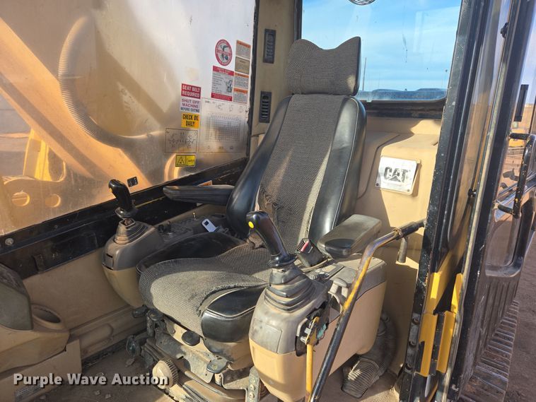 image for item ER5181 1999 Caterpillar 330B L excavator