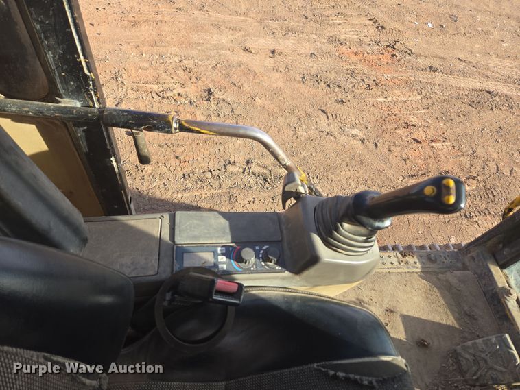 image for item ER5181 1999 Caterpillar 330B L excavator