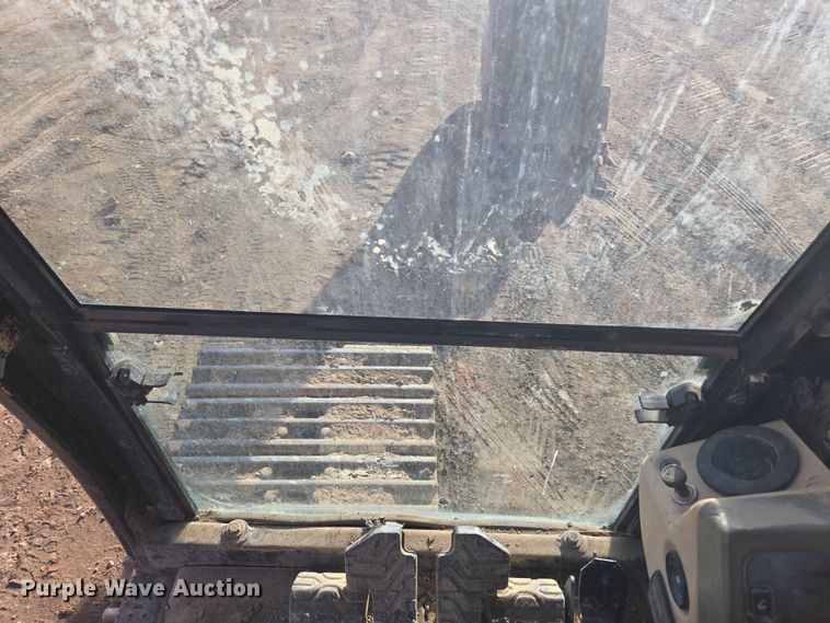 image for item ER5181 1999 Caterpillar 330B L excavator