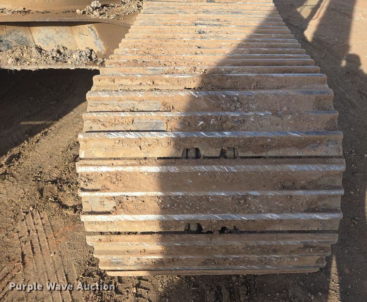 image for item ER5181 1999 Caterpillar 330B L excavator