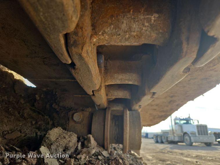 image for item ER5181 1999 Caterpillar 330B L excavator