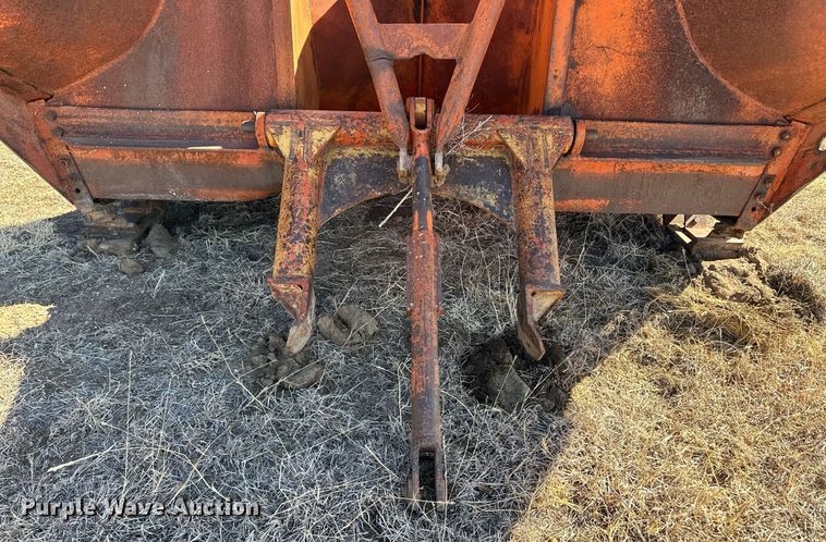 image for item ER8740 Baldwin V-plow