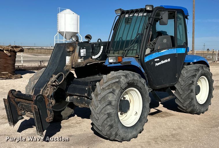 image for item ER8748 New Holland LM415A Power Shuttle 95 telehandler